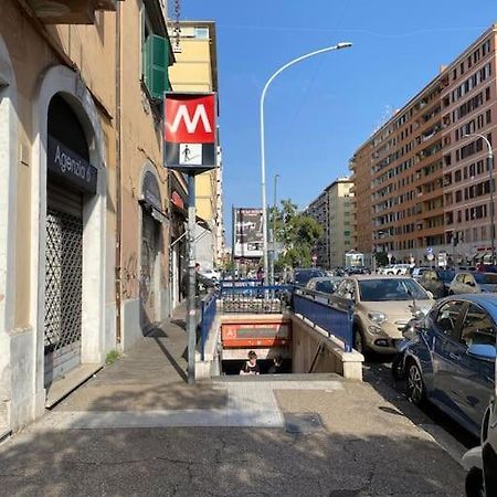 Luminoso Monolocale A 2 Passi Dalla Metro A Appartamento Roma Esterno foto